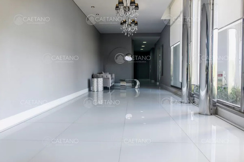 Venta Apartamento 2 Dormitorios. Playa Mansa, Punta Del Este.