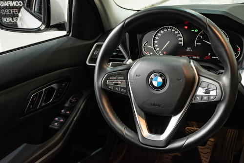 BMW Serie 3 2.0 320i Sedan Sportline