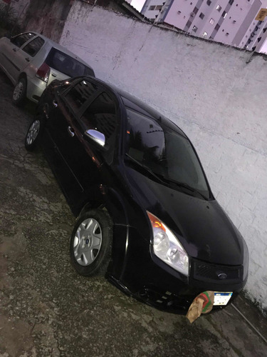 Imagem 9 de 15 de Ford Fiesta Sedan 1.0 Flex 4p