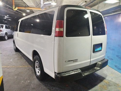Imagen 5 de 13 de Chevrolet Van Express Año 2008 15 Puestos