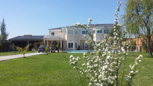 Imagen 2 de 10 de Hermosa Casa Quinta