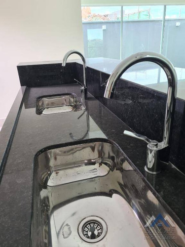 Sobrado Com 3 Dormitórios À Venda, 170 M² Por R$ 780.000,00 - Jardim Morumbi - Londrina/pr - So0150
