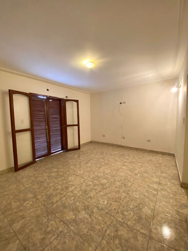 Venta Casa 3 Dormitorios Tafí Viejo Con Cochera