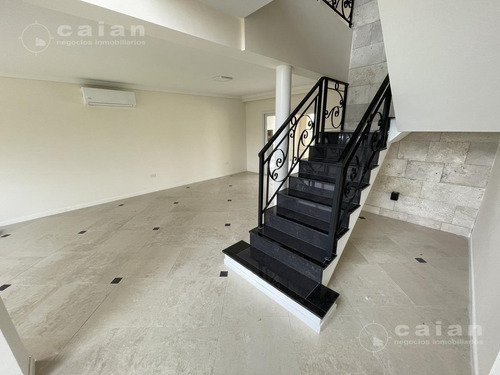 Imagen 4 de 30 de Excelente Casa De Estilo Clásico - Las Tipas, Nordelta