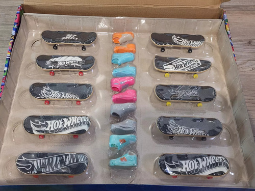 Hot Wheels Skate Set 10 Patinetas 5 Tenis Fingerboards Dedo