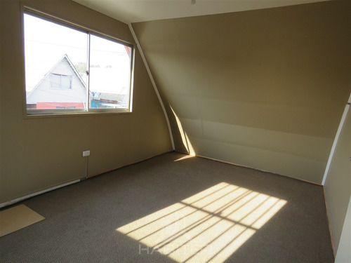 Casa En Arriendo De 2 Dorm. En Talca