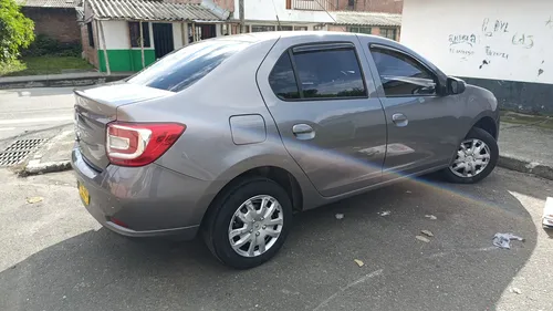 Renault Logan 1.6 Expression / Life +