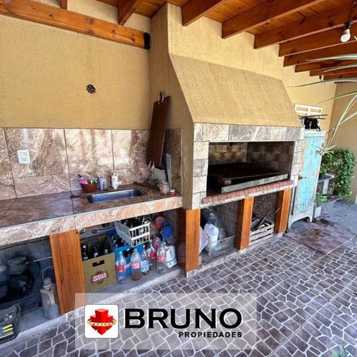 Casa En Venta En Merlo Sur
