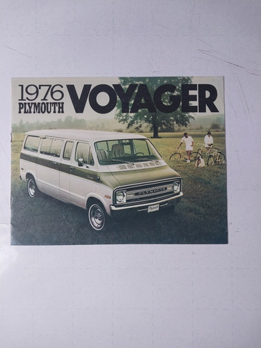 Ficha Tipo Muestrario Plymouth Voyager 1976.