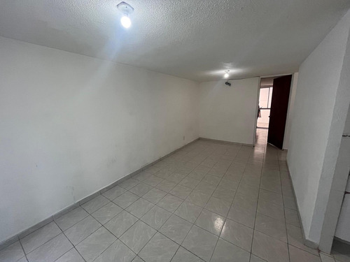 Departamento En Venta En Barrio De Los Reyes
