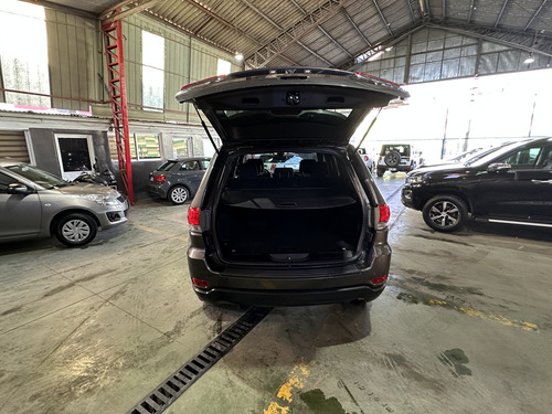Jeep Grand Cherokee Laredo 2019 3.6 V6 2 Dueños