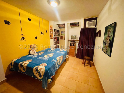 Dennymar, Vende Apartamento Espectacular En Agua Viva Cabudare Con 4 Habitaciones 4 Baños, Ubicacion Privilegiada En Optimas Condiciones Impecable! B4a28561