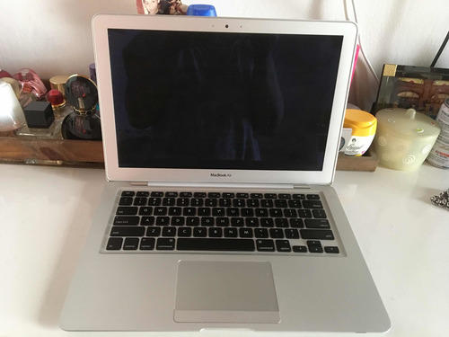 Mac Book Air A1304 Repuesto (Usado)