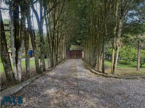 Casa Finca Con Cancha De Futbol(mls#248541)
