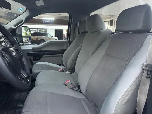 Ford F-550 6.8 Xl At