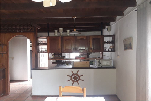 Se Vende Casa En Ph De 3 Dor. En Aguas Dulces
