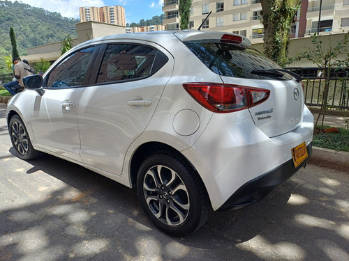Mazda 2 1.5 gran turing mecanico