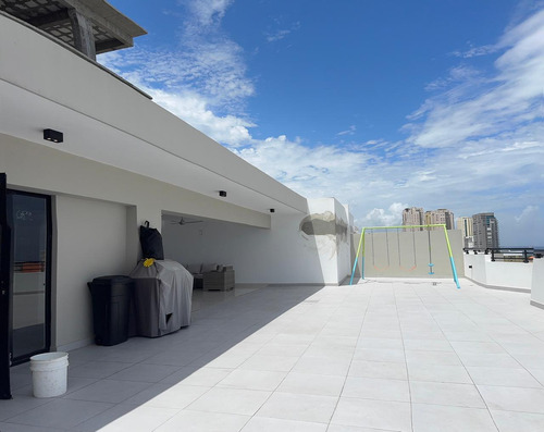 Rento Apartamento 6to Piso En La Zona Universitaria, Santo D