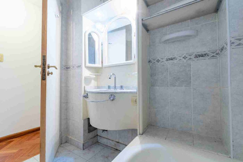 Venta- 3 Ambientes Con Patio En Barrio Norte