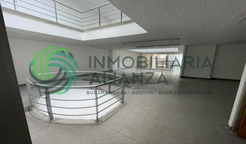 Edificio En Arriendo En Mejoras Públicas. Cod A16206
