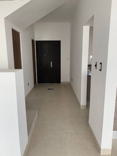 Imagen 3 de 14 de Hermosa Casa Completamente Nueva En Sector Viñedos