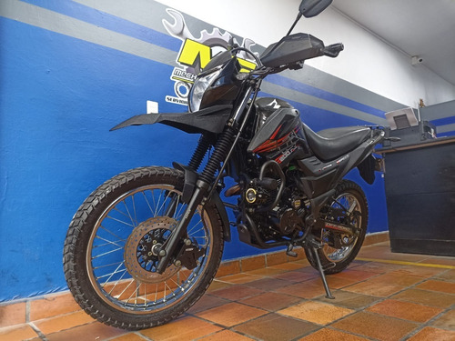 Imagen 5 de 16 de Akt Ttr 200