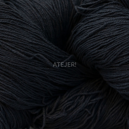 Imagen 2 de 4 de Hilo Algodón Fino 8/3 Madeja X 150 Gramos Tejido Crochet