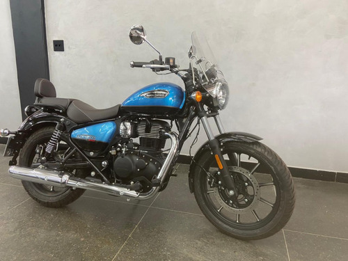 Royal Enfield - Meteor Supernova