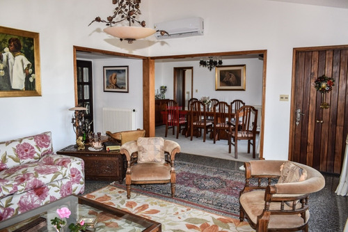 Casa En Punta Del Este , Playa Mansa- Ref: 11054