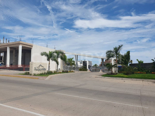 3 Terrenos Residenciales Juntos En Venta En Mazatlan Sinaloa. 162 M2 C/u Fracc.