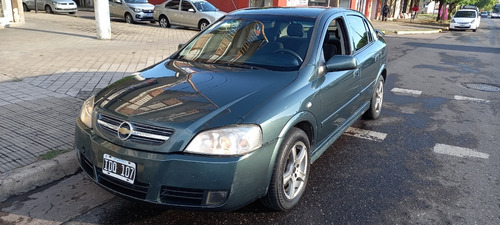 Chevrolet Astra 2.0gl Con Gnc 5p 2009