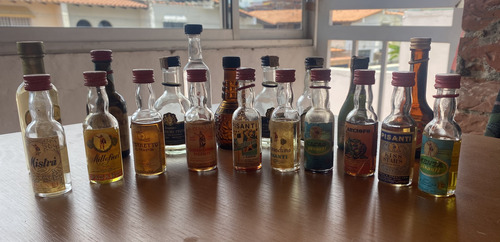 Botellas En Miniatura De Licor Coleccionabl S