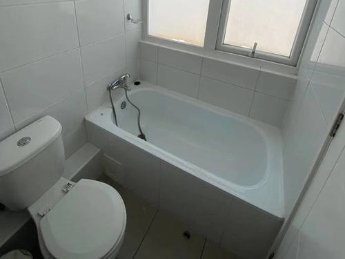 Amplio Depto En Arriendo 3d/2b Con Vista Despejada