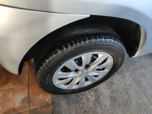 Imagem 3 de 8 de Volkswagen Fox 1.0 Mi City 8v Flex 2p Manual