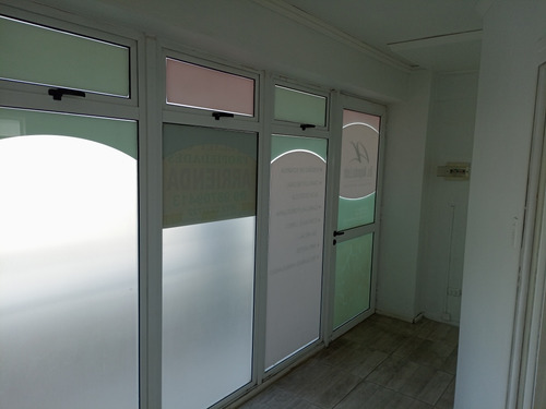 Arriendo Local En Segundo Piso, 30 M2 Excelente Ubicación