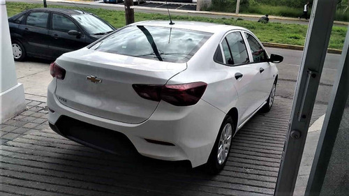 Imagen 4 de 8 de Chevrolet - Onix 2021