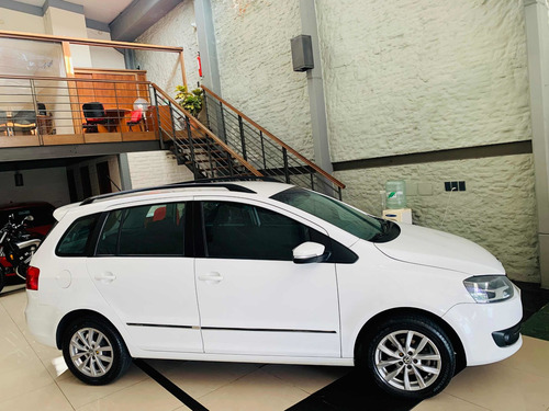 Volkswagen Suran 1.6 Trendline 2013 50% Financiado