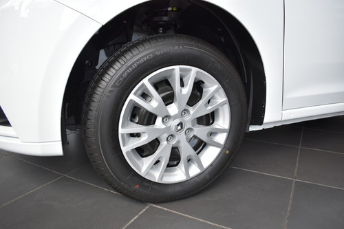 Imagen 9 de 15 de Renault Sandero Life+ Ultimas Unidades + Póliza Todo Riesgo