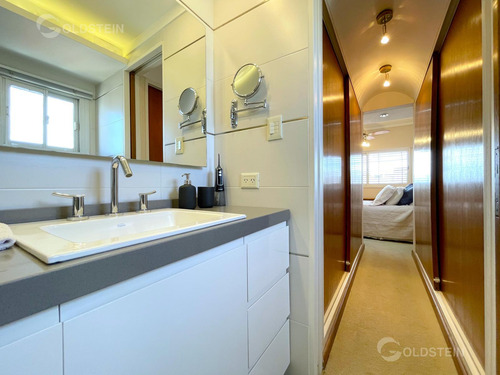 Duplex De Real Categoria Totalmente Recilado, Comoda Cochera Fija Y Baulera