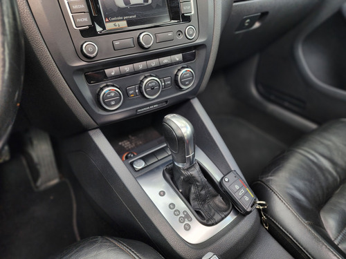 Volkswagen Jetta 2.0 TSI HIGHLINE 211CV GASOLINA 4P TIPTRONIC