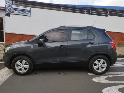 Chevrolet Tracker 1.8cc MT AA 4X2