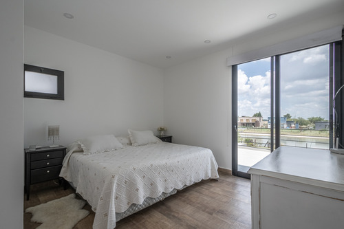 Casa De 4 Amb Con Vista A La Laguna En Barrio San Lucas