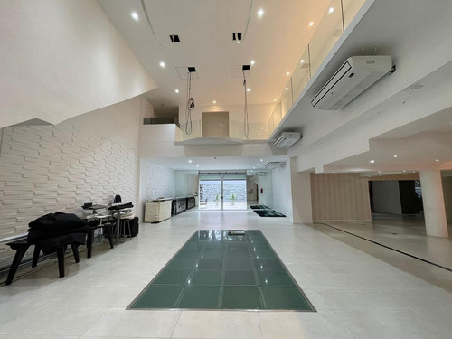 Imagen 11 de 30 de Local Comercial 680 M² Y Dpto Tipo Duplex 4 Amb. - Ramos Mejia