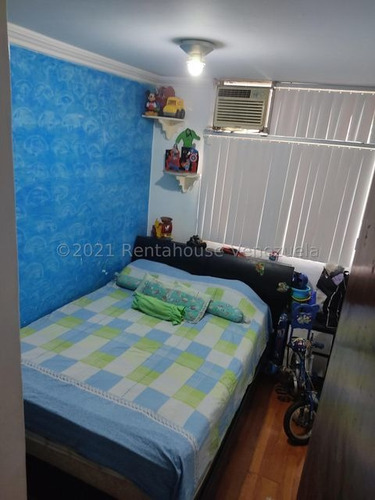 Imagen 6 de 13 de Apartamento Venta Las Islas Guarenas Rolando Rodriguez Codg 22-10316
