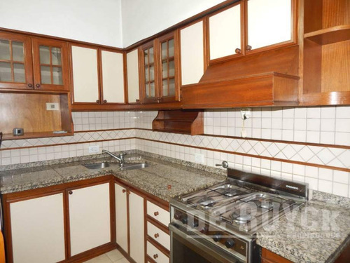 Imagen 6 de 11 de Departamento En Alquiler En Quilmes Centro