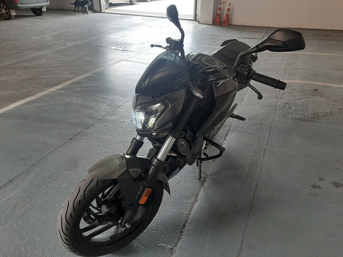 Imagen 2 de 15 de Bajaj Dominar 400