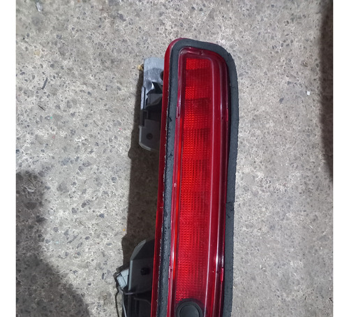 Luz De Stop Dodge Charger 2011 A 2014 Original Usada Stop (Usado)