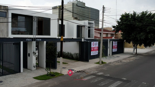 Imagen 10 de 30 de Casa De Lujo Moderna Zona Chapalita
