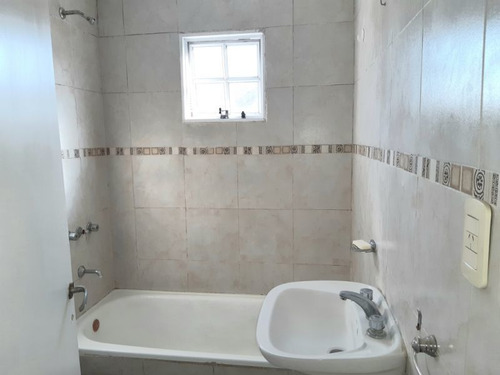 Imagen 12 de 14 de Casa En Venta En José C Paz