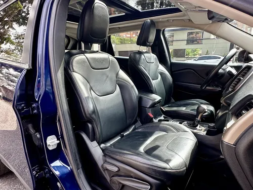 Jeep Cherokee 3.2 Longitude